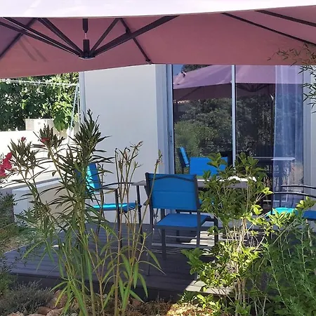 Feijoa Holiday home *